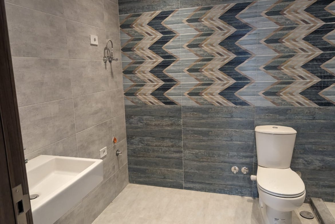 Apartment for rent high end finishing in sodic villette fully finished with A/C