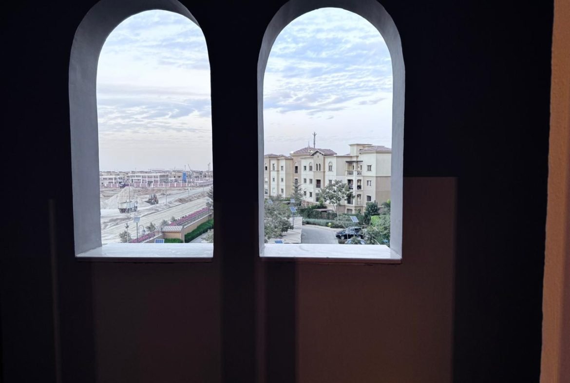 apartment 3 bedrooms for rent in Mivida | Inverter AC, Kitchen Appliances & Dressing Room