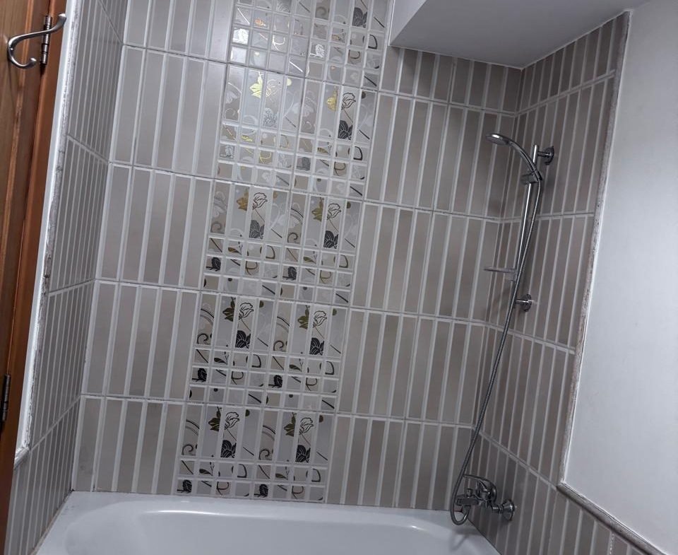 apartment 3 bedrooms for rent in Mivida | Inverter AC, Kitchen Appliances & Dressing Room