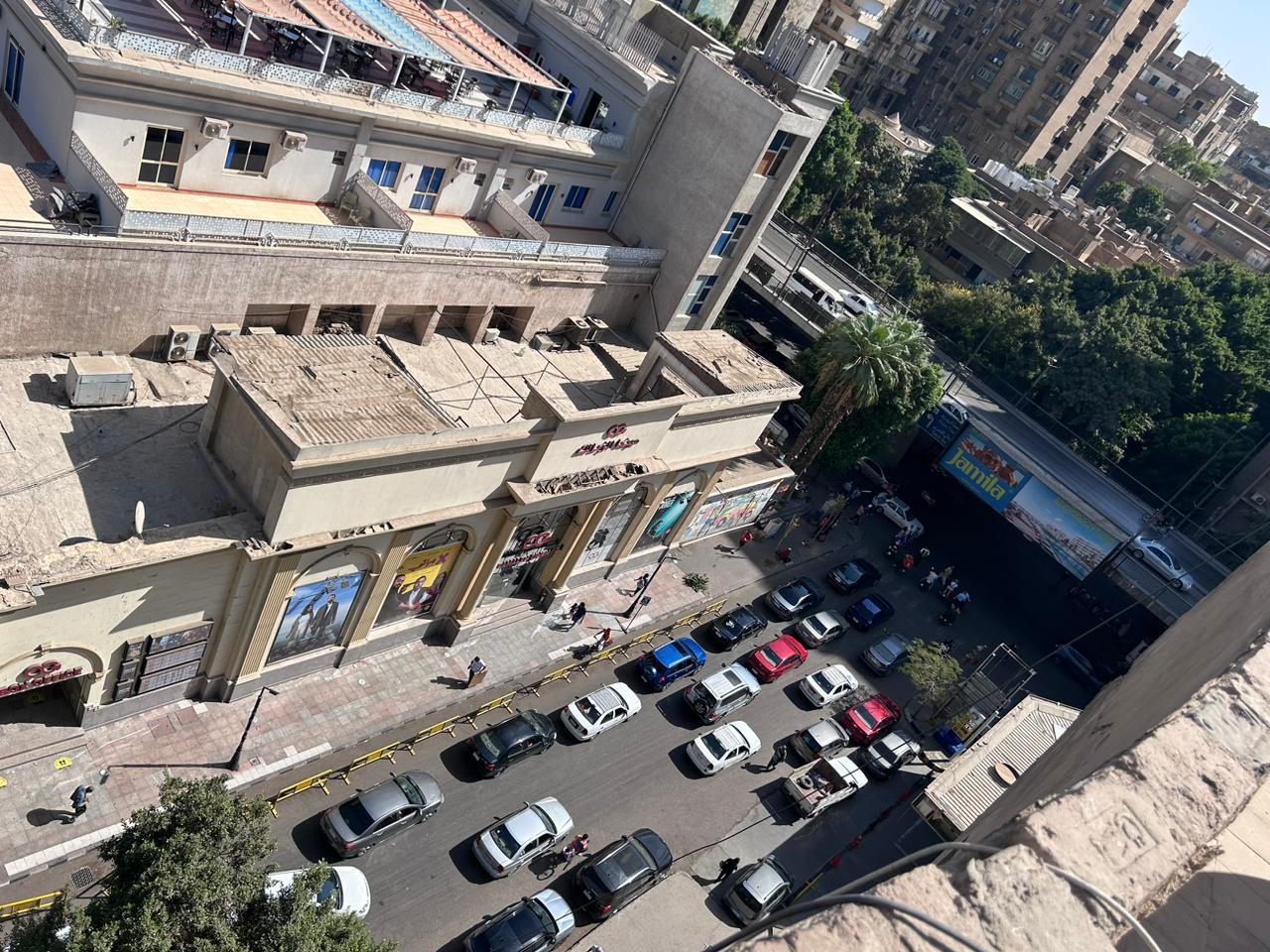Street intersection seen from above - shop in Zamalek