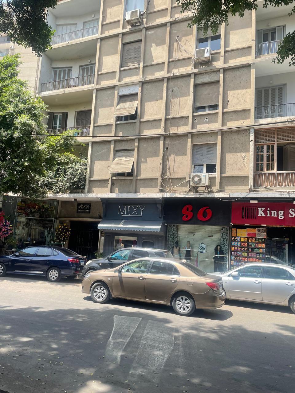 Apartment building with shops at street level - shop in Zamalek