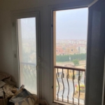 Balcony with open view in a Kattameya Plaza apartment, New Cairo - بلكونة بفيو مفتوح في شقة بقطامية بلازا، القاهرة الجديدة