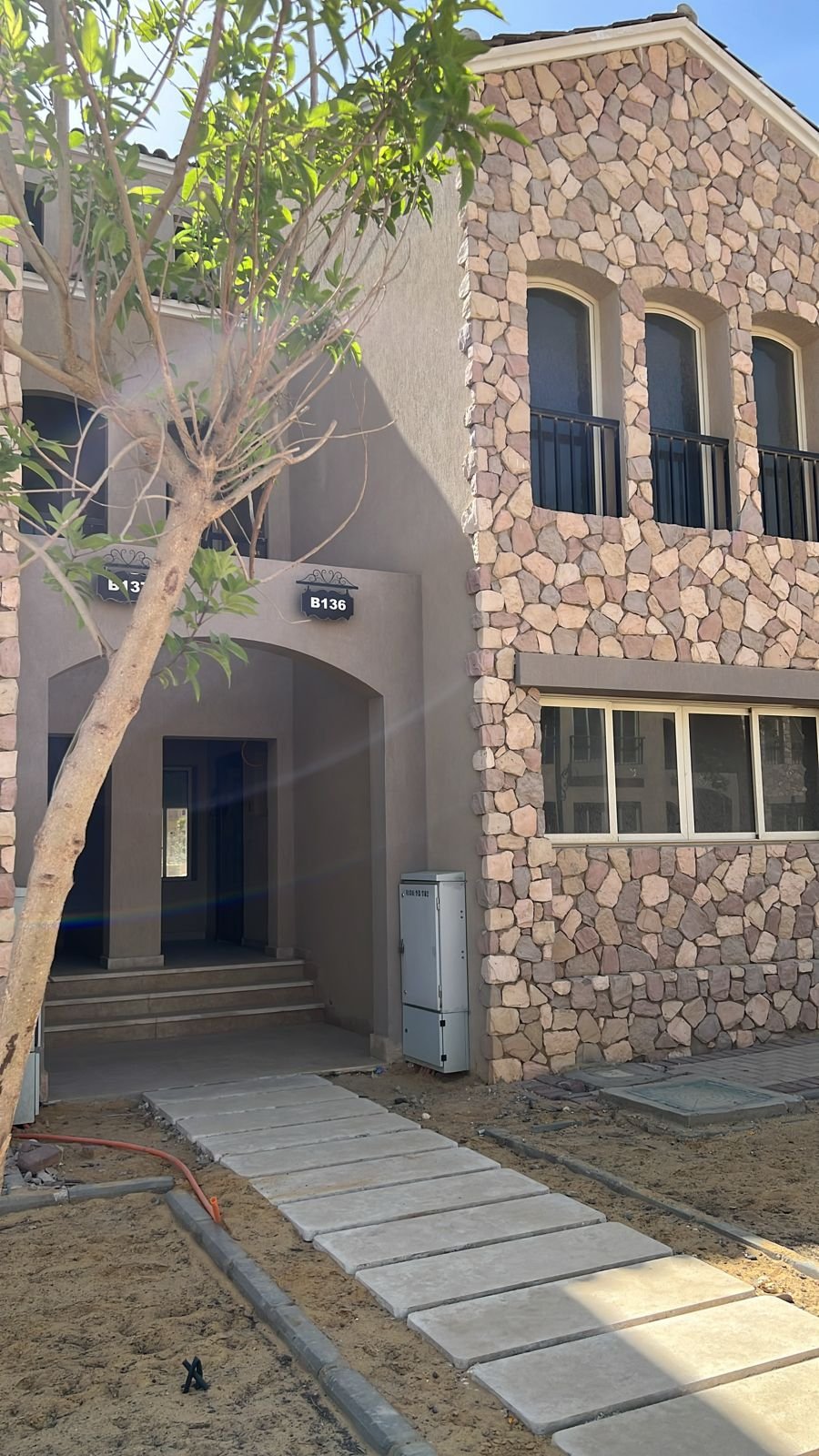 تاون هاوس نصف تشطيب في Green Square Compound