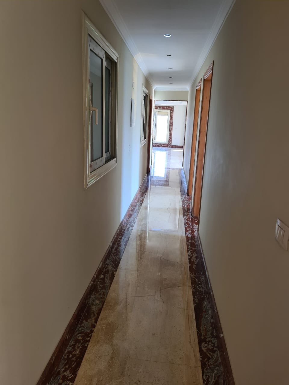property-image-69f005c226865 شقة 3 غرف للبيع في كورنيش النيل – 275 متر – فيو النيل – تشطيب الترا