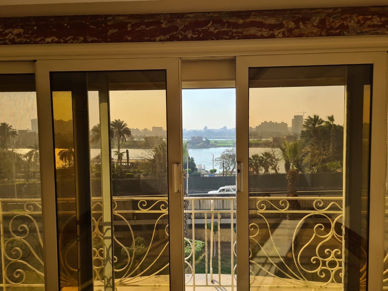 property-image-69f005c7052d1 شقة 3 غرف للبيع في كورنيش النيل – 275 متر – فيو النيل – تشطيب الترا