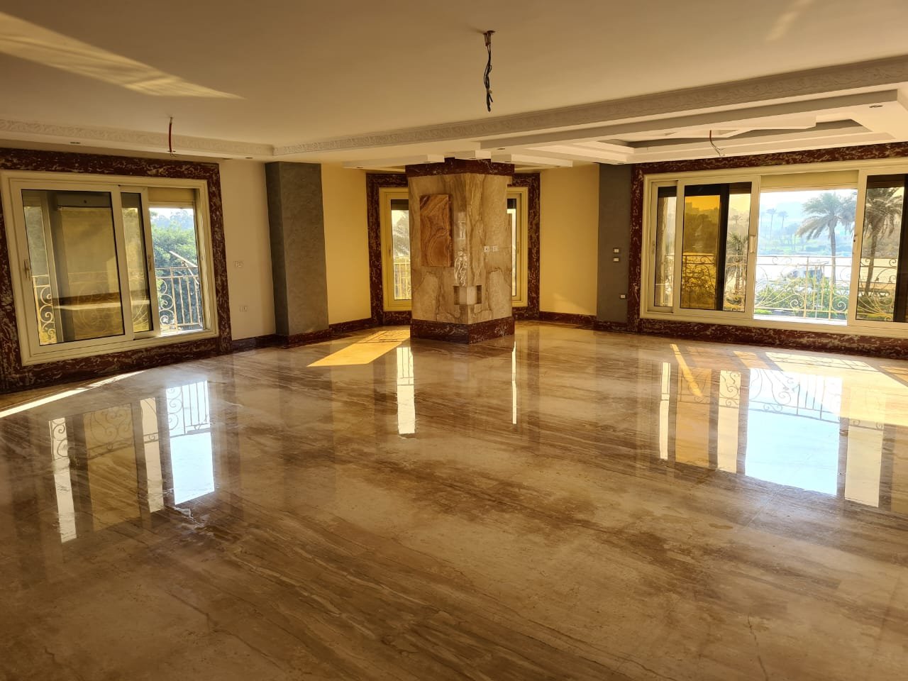 property-image-69f005cf07c2c شقة 3 غرف للبيع في كورنيش النيل – 275 متر – فيو النيل – تشطيب الترا