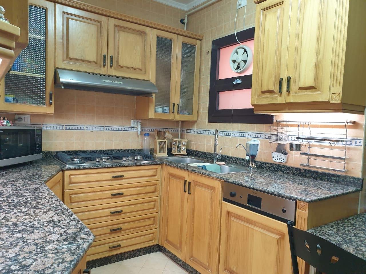 property-image-69f01c40754d5 شقة 4 غرف نوم متشطبة بالكامل في العبور، الجيزة الجديدة