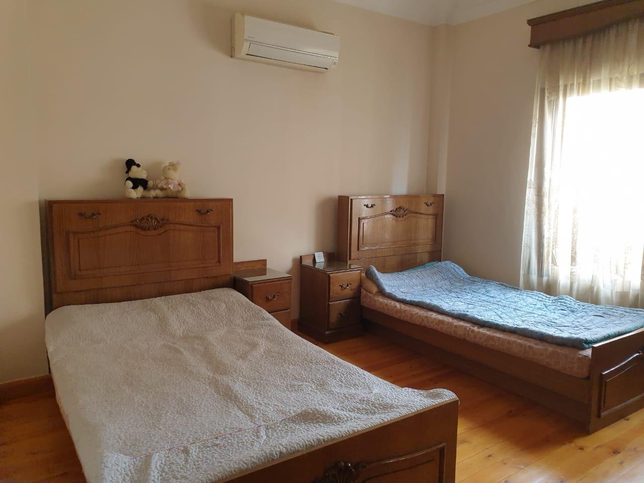 property-image-69f01c4708665 شقة 4 غرف نوم متشطبة بالكامل للبيع في العبور الجيزة الجديدة مع إطلالة على الحديقة