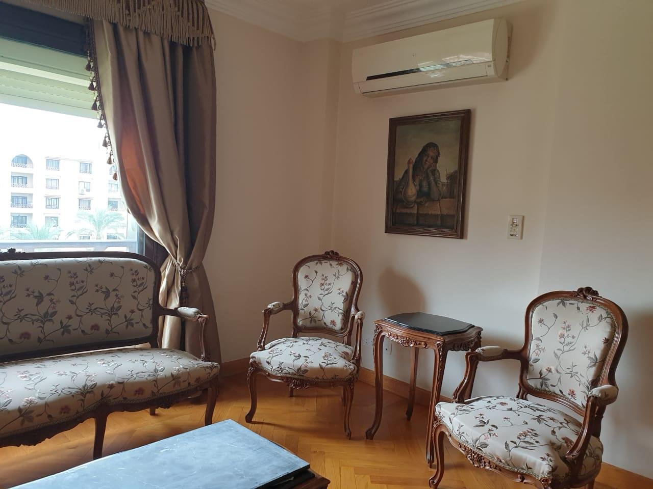 property-image-69f01c4abecc6 شقة 4 غرف نوم متشطبة بالكامل للبيع في العبور الجيزة الجديدة مع إطلالة على الحديقة