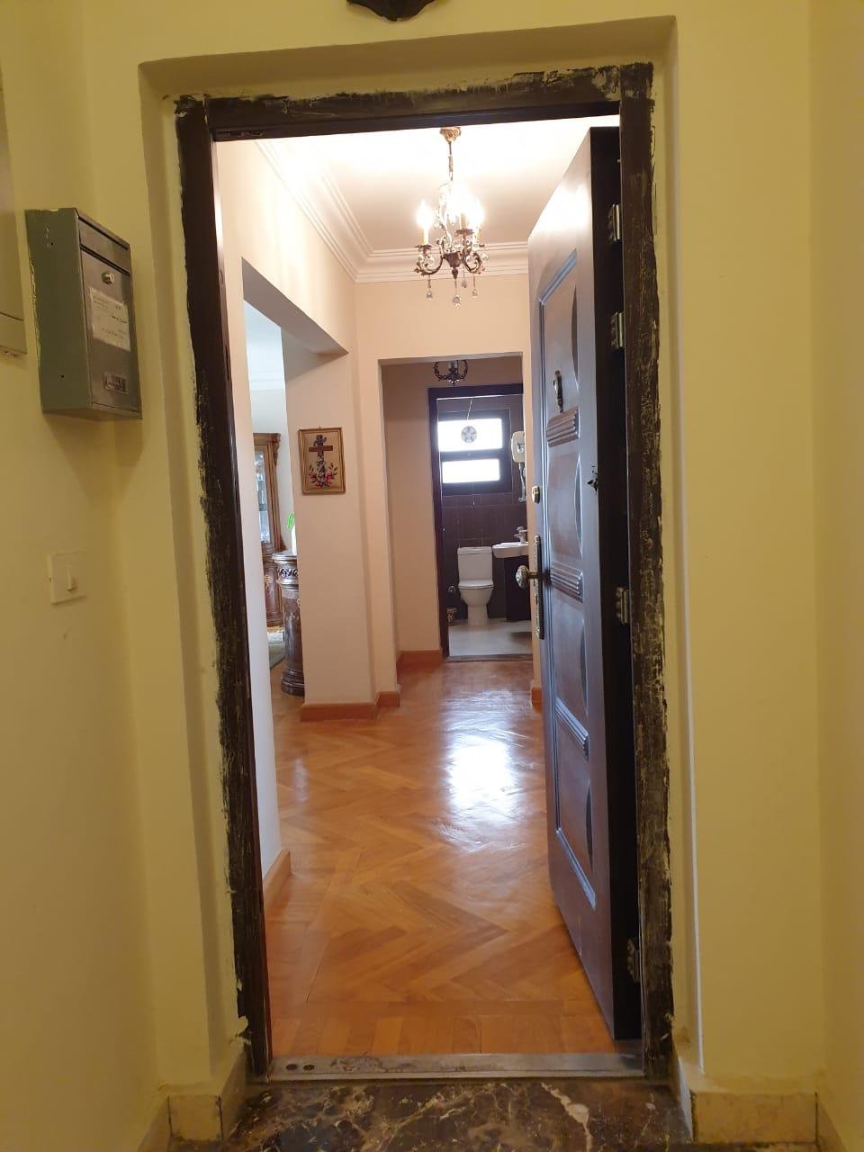 property-image-69f01c4e76f5b شقة 4 غرف نوم متشطبة بالكامل للبيع في العبور الجيزة الجديدة مع إطلالة على الحديقة