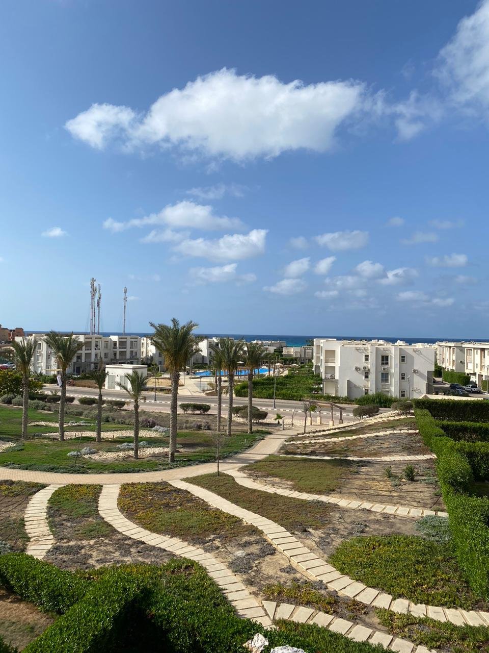 بنتهاوس فاخر للبيع في Amwaj – 4 غرف نوم – 150م² – تشطيب كامل