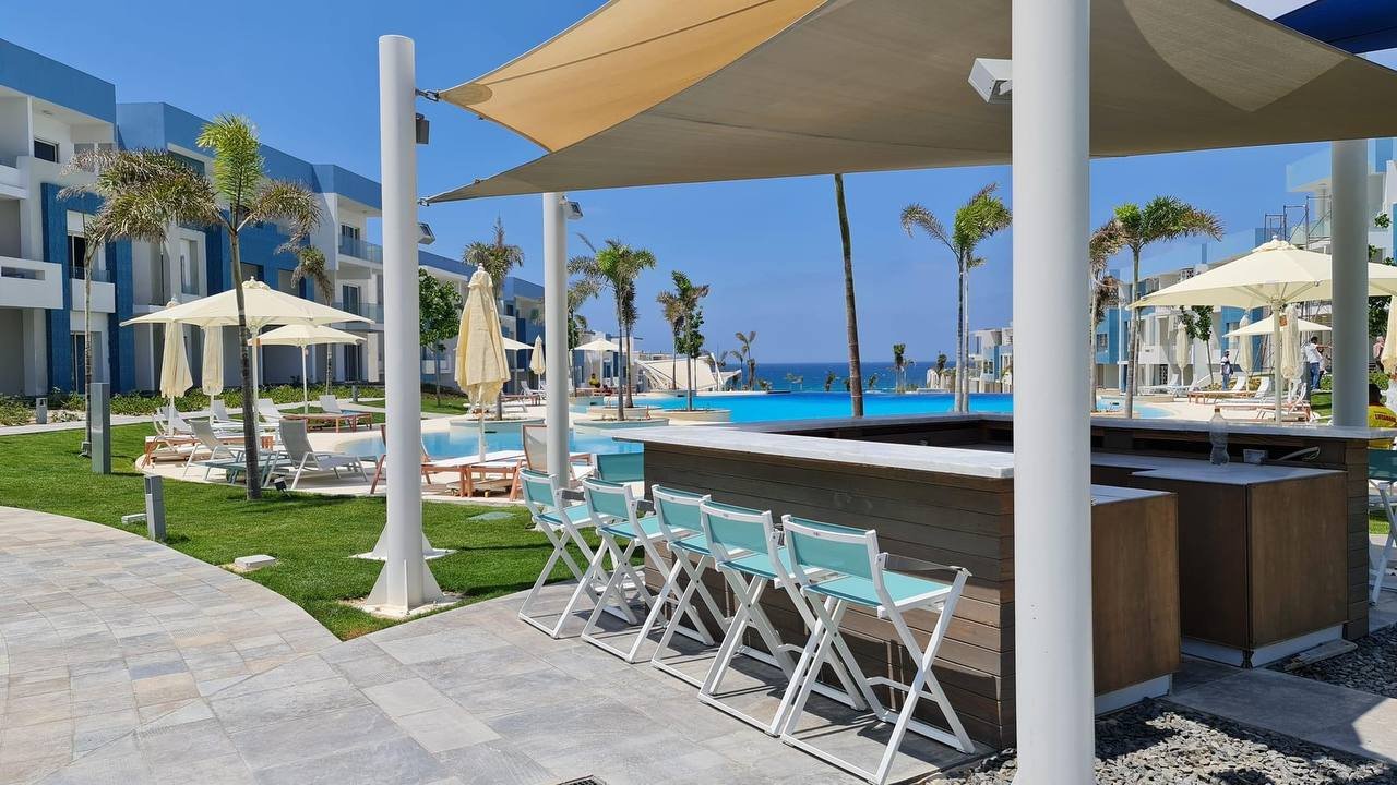 property-image-69f02a591e831 شاليه فاخر للبيع في فوكة باي – 110م² – 2 غرف نوم