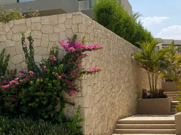 Corner townhouse for sale in Azha Ain Sokhna second row to lagoon - تاون هاوس كورنر للبيع في أزها العين السخنة صف ثاني على اللاجون