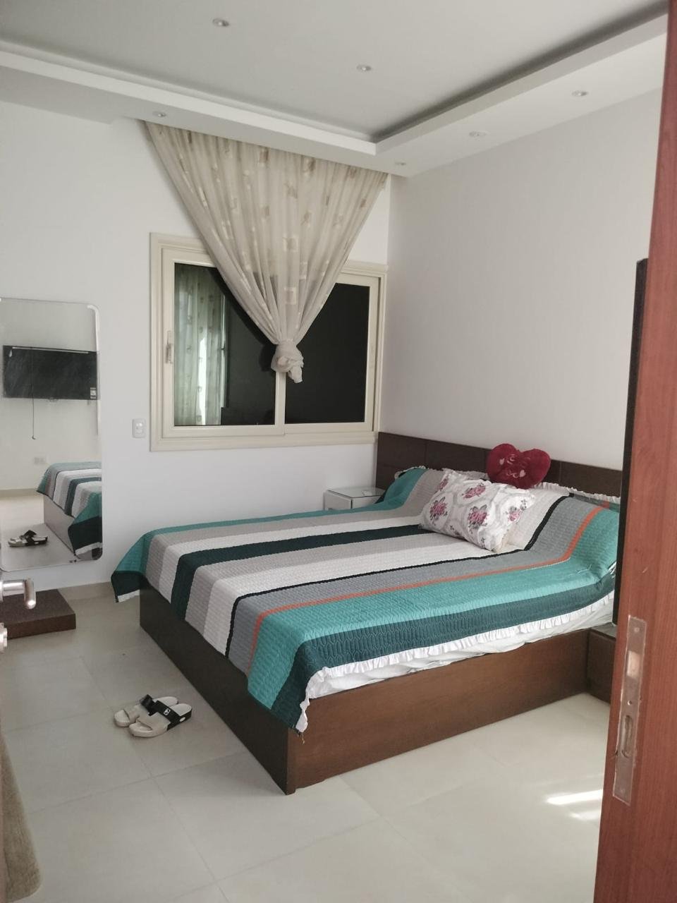 Senior Chalet for Sale in Hacienda Bay with 3 Bedrooms and Full Finish