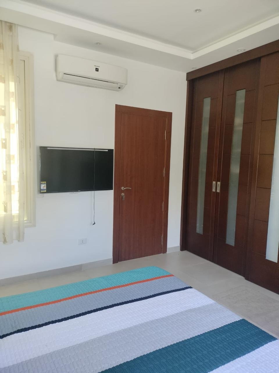 Senior Chalet for Sale in Hacienda Bay with 3 Bedrooms and Full Finish