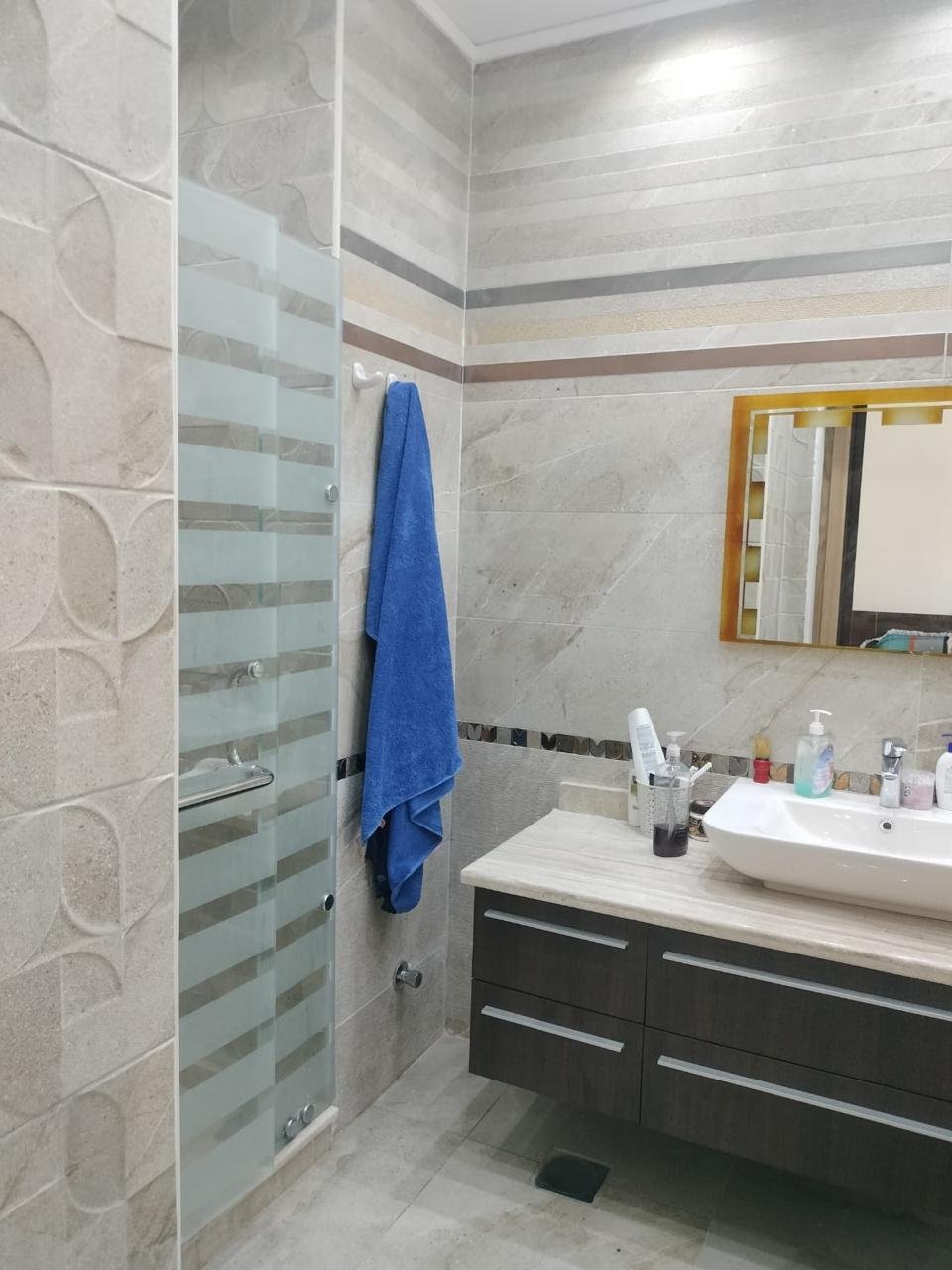 Senior Chalet for Sale in Hacienda Bay with 3 Bedrooms and Full Finish