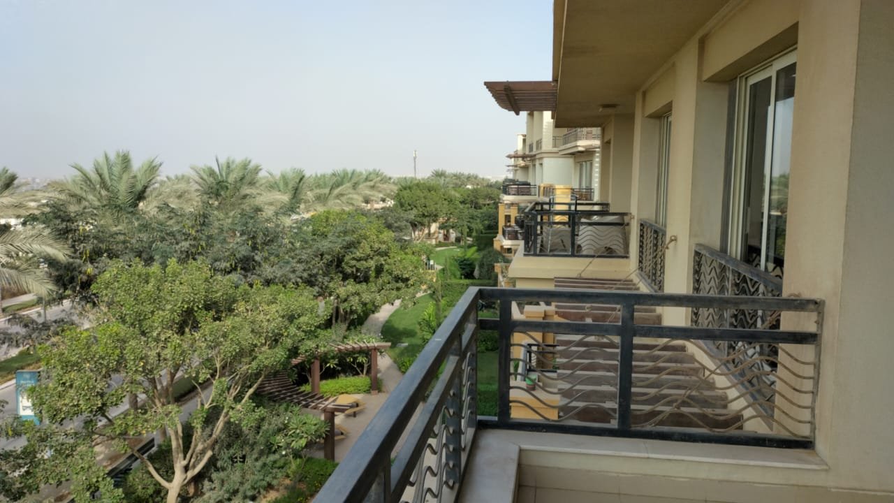 شقة فاخرة للبيع في Alto Residence – 134 متر – تشطيب كامل