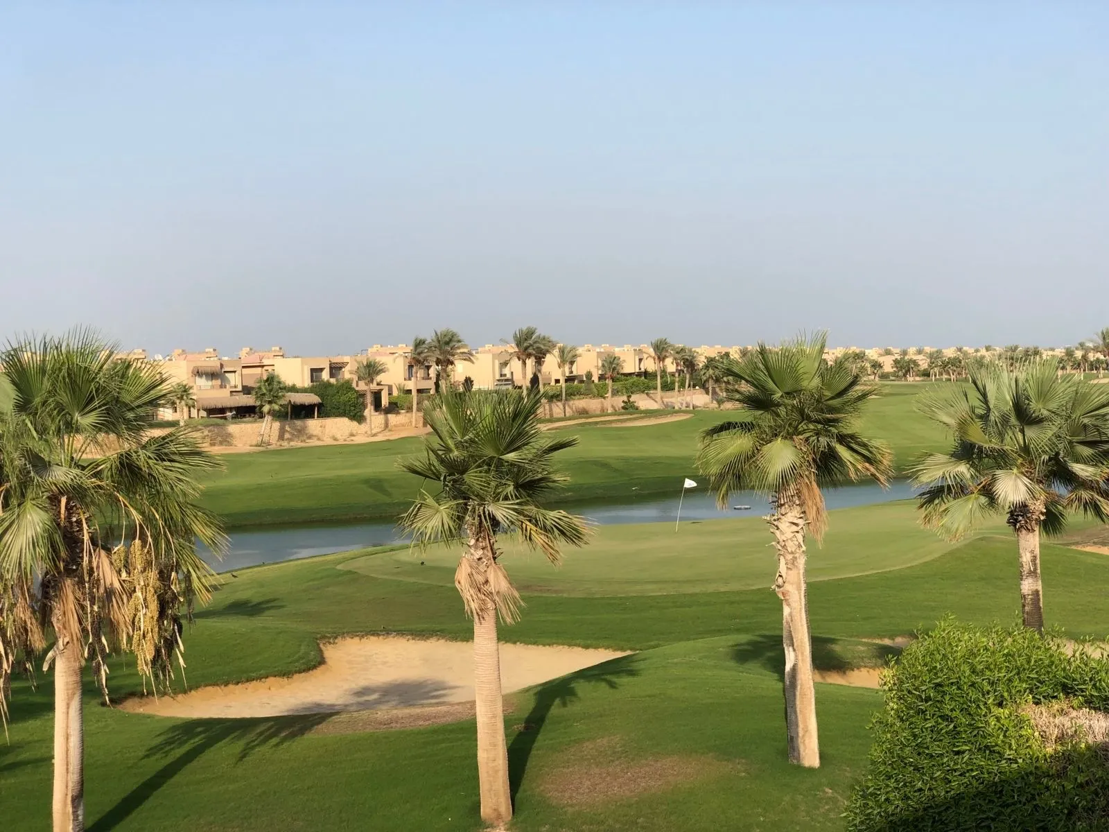 property-image-69f098f7198bb Landscaped golf grounds and surrounding homes - villa in Little Venice, Ain Sokhna