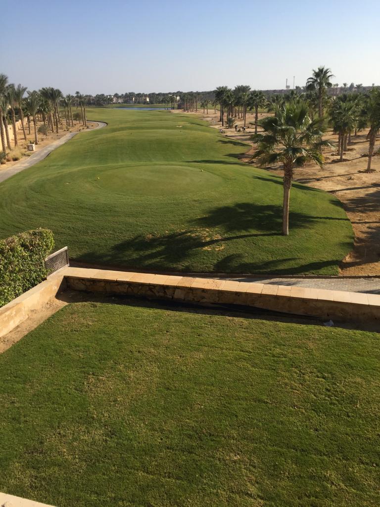 property-image-69f0b6f7b3e06 Balcony overlooking golf greens - villa in Little Venice, Ain Sokhna