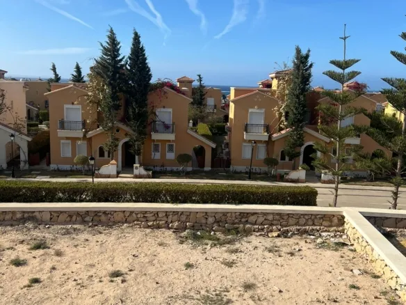 View of Diplomats compound villas from the villa, North Coast - فيو فيلات كمبوند الدبلوماسيين من الفيلا، الساحل الشمالي
