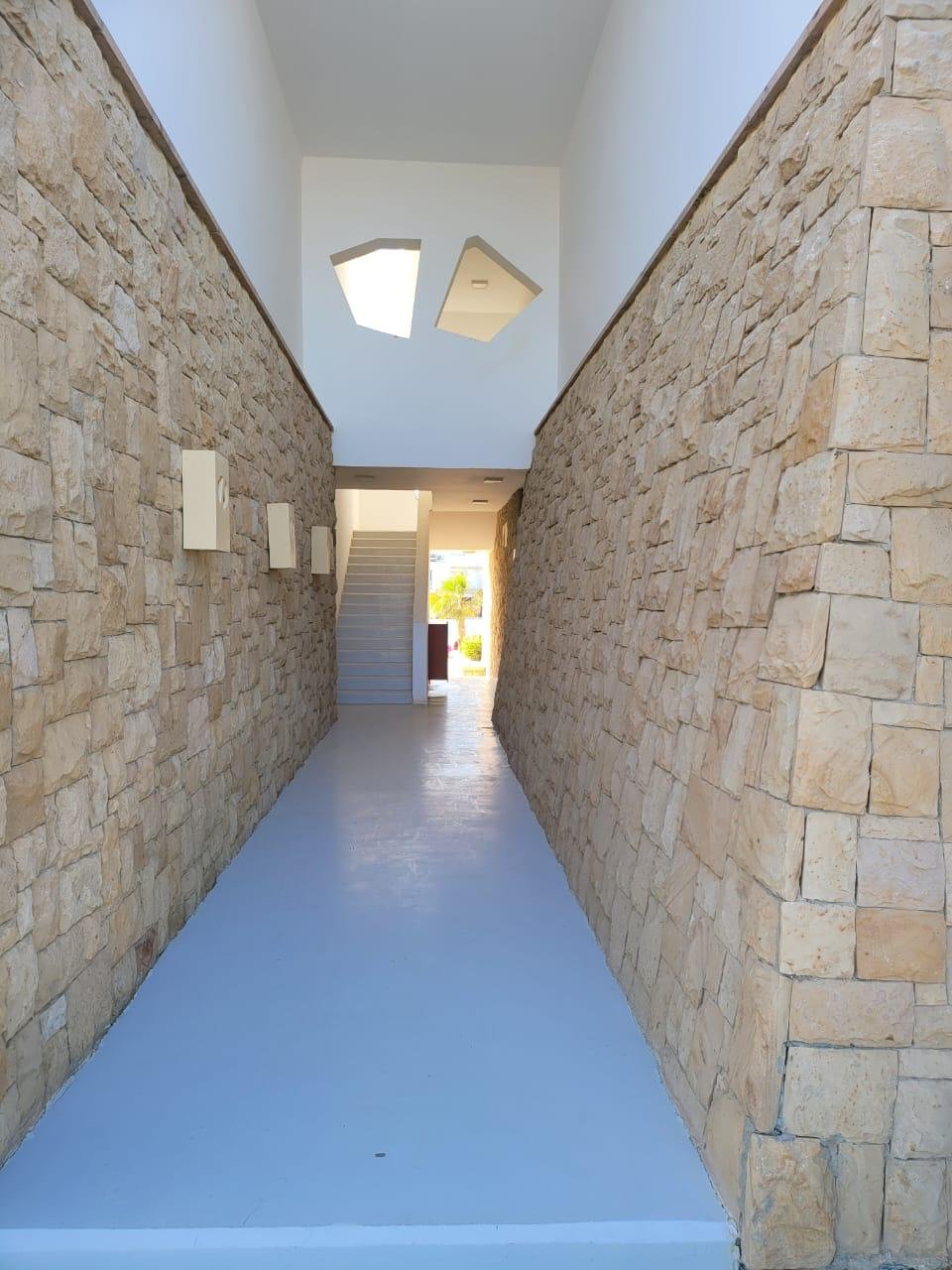 property-image-69f0cf57eb5d1 فيلا بنتهاوس فاخرة للبيع في سوين ليك – جونا – البحر الأحمر