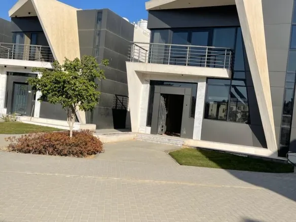 villa for sale in Life View New Cairo 2 - فيلا للبيع في لايف فيو القاهرة الجديدة 2 - villa for sale in Life View New Cairo