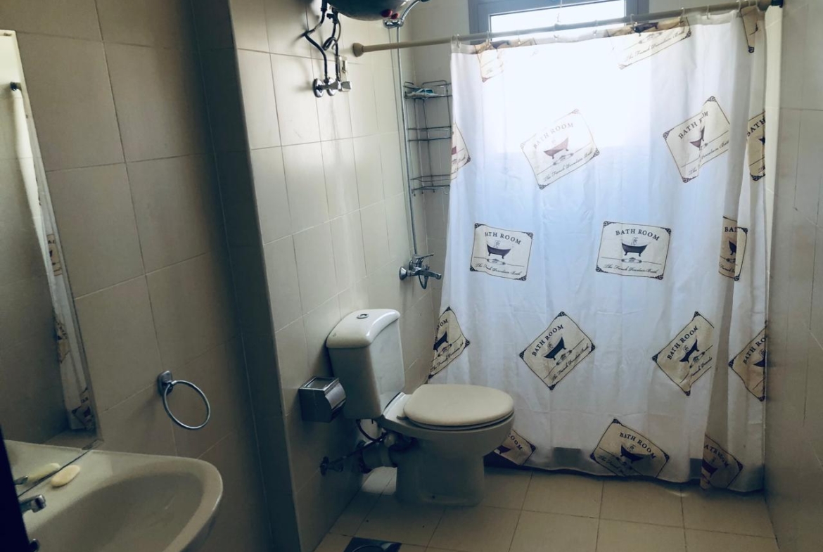 Bathroom with shower curtain - villa in Little Venice, Ain Sokhna