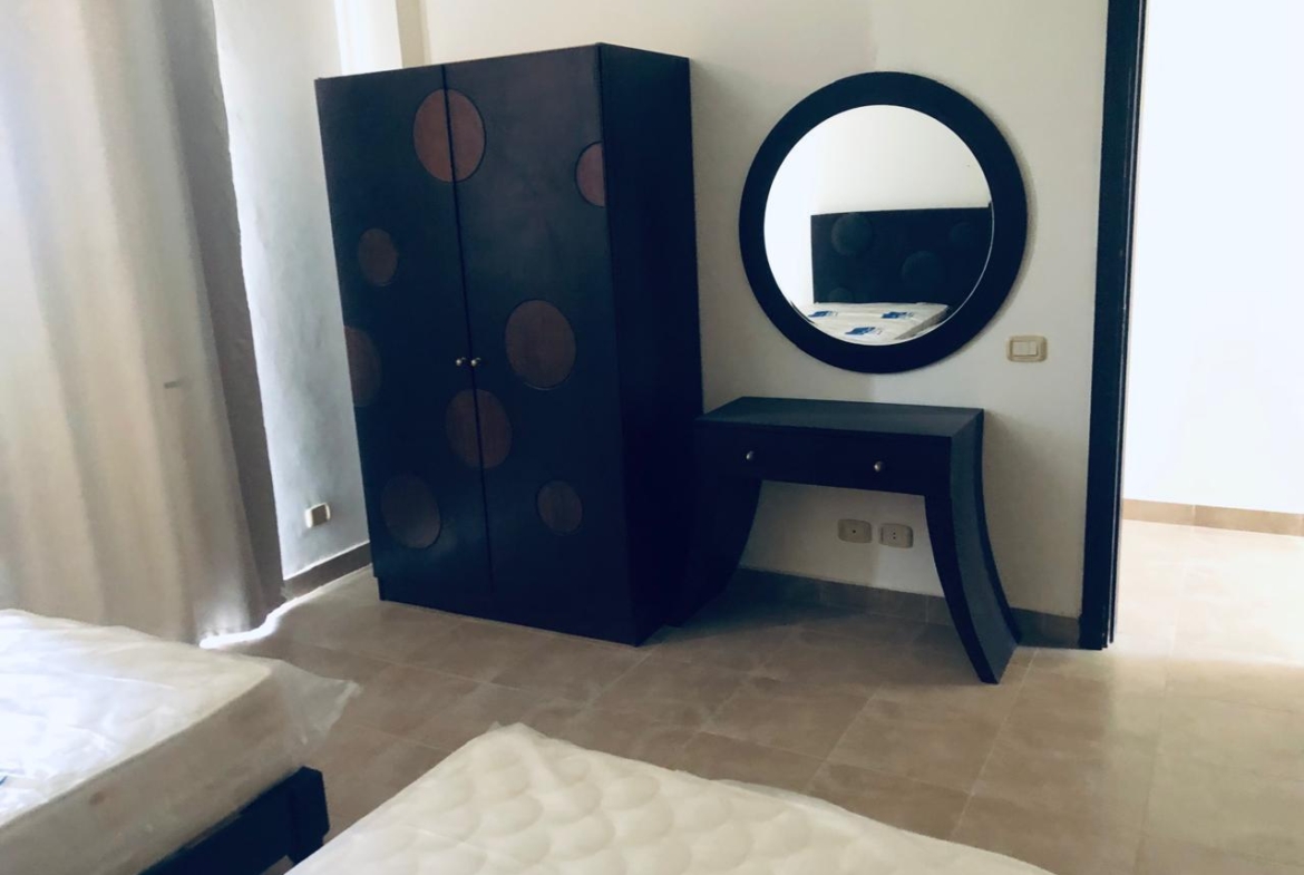 Wardrobe and round dressing mirror - villa in Little Venice, Ain Sokhna