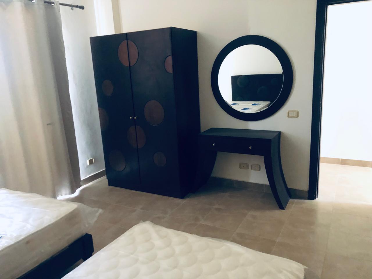 Wardrobe and round dressing mirror - villa in Little Venice, Ain Sokhna