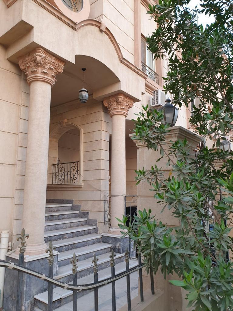 External staircase with iron railing - villa in Maadi Heights