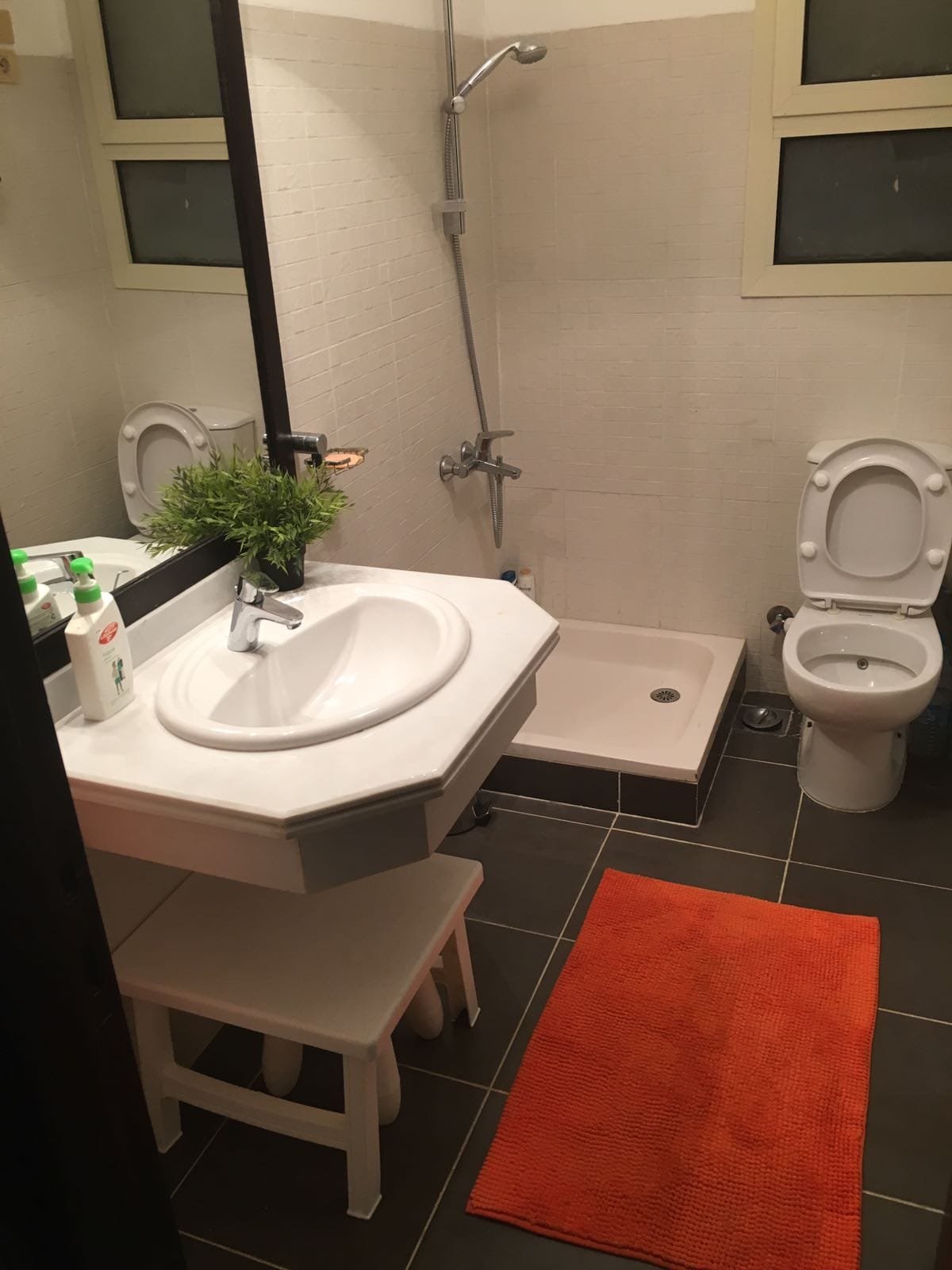 property-image-69f22b18aff78 شالية للبيع في تلال – 3 غرف نوم – 140 متر – إطلالة على حمام السباحة