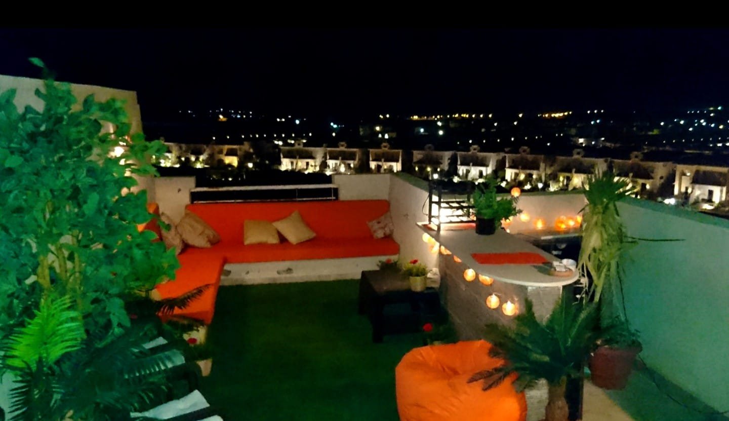 property-image-69f22b236ba5d شالية للبيع في تلال – 3 غرف نوم – 140 متر – إطلالة على حمام السباحة