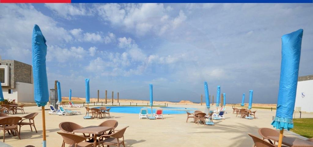 توين هاوس للبيع في Sea View – 285م – 3 غرف نوم – نصف تشطيب