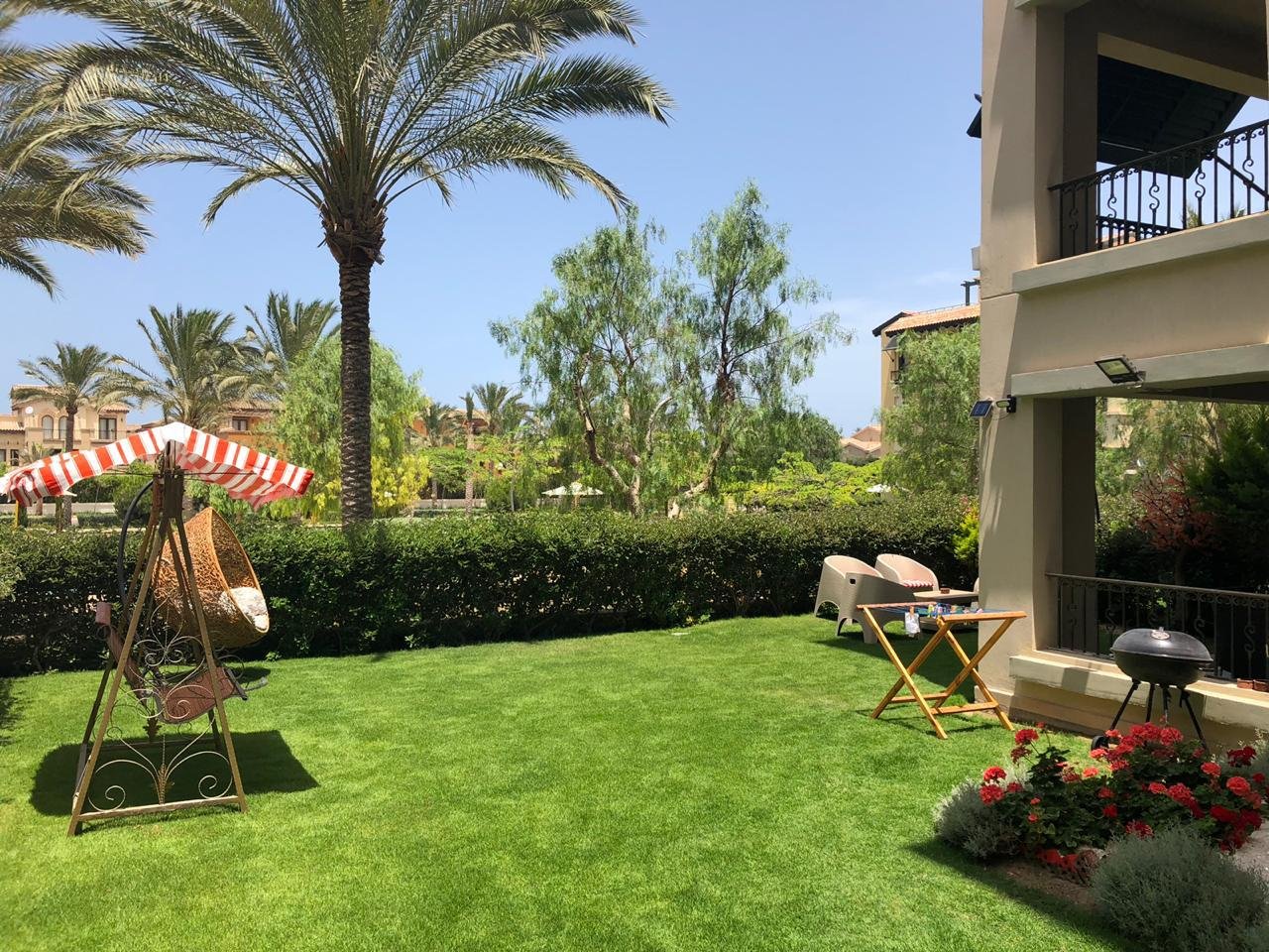 Luxury Chalet for Sale in Marassi – 150 sqm with Pool and Sea Views