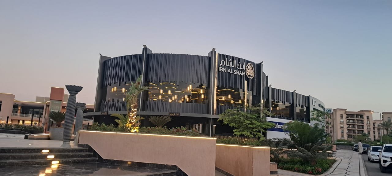 property-image-69f2d3e092b83 Restaurant and Cafe for Sale in East Court Al Rehab | 97 sqm Indoor Space