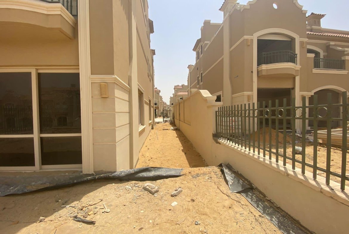 5 Bedroom Twin house for Sale in El Patio Ora, New Cairo