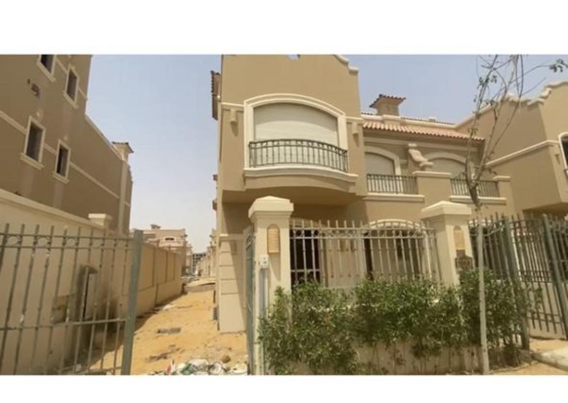 5 Bedroom Twin house for Sale in El Patio Ora, New Cairo