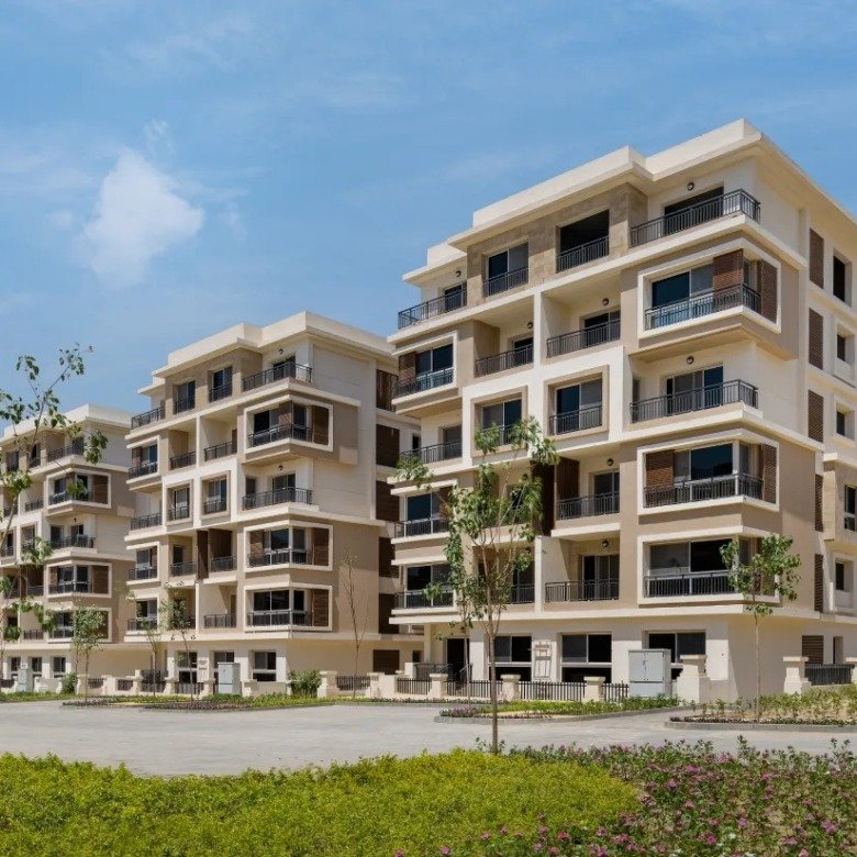 صورة حقيقية عامة لمباني بارك ريزيدنس، تاج سيتي، وليست الستوديو المعروض. General real Park Residence, Taj City community photograph, not the listed studio.