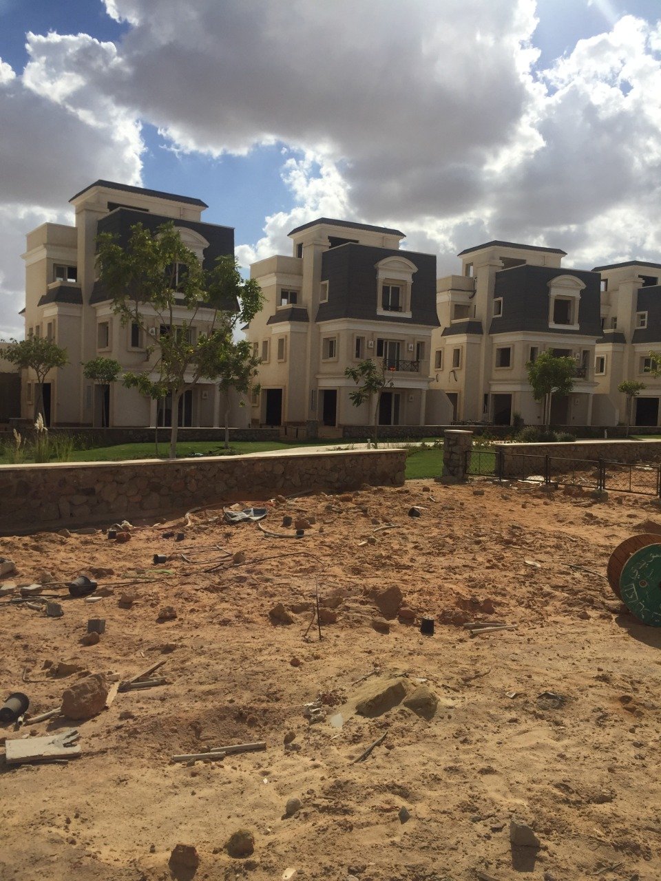 property-image-69f46ba925fb7 فيلا 4 غرف للبيع في ماونتن فيو تشيل أوت بارك 6 أكتوبر | نصف تشطيب