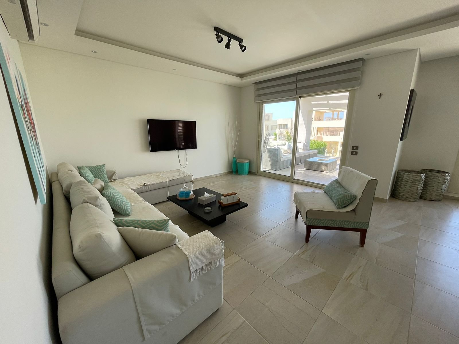 property-image-69f495dcb381d شاليه للبيع في Hacienda White بمساحة 317 متر مربع وتشطيب كامل