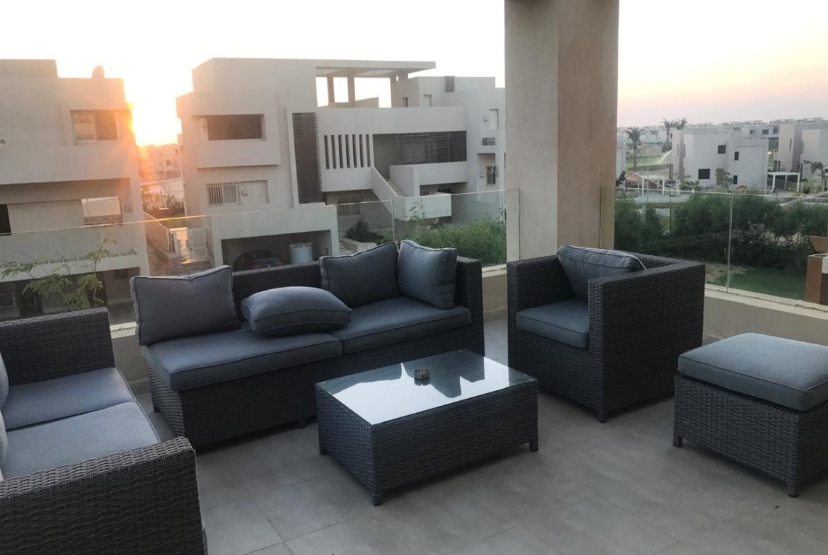 شاليه 4 غرف للبيع في هاچيندا باي الساحل الشمالي
