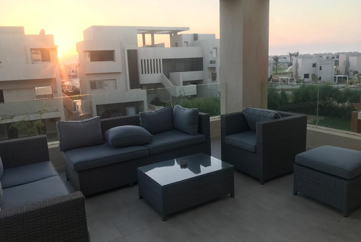 شاليه 4 غرف للبيع في هاچيندا باي الساحل الشمالي