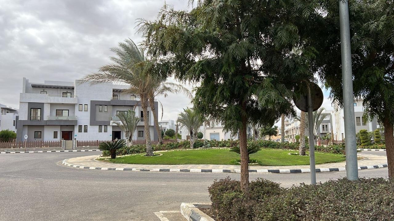 تاون هاوس 4 غرف للبيع في وسط ويسال كومباوند، القاهرة الجديدة