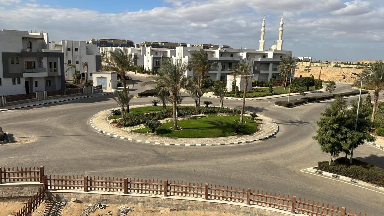 تاون هاوس 4 غرف للبيع في وسط ويسال كومباوند، القاهرة الجديدة