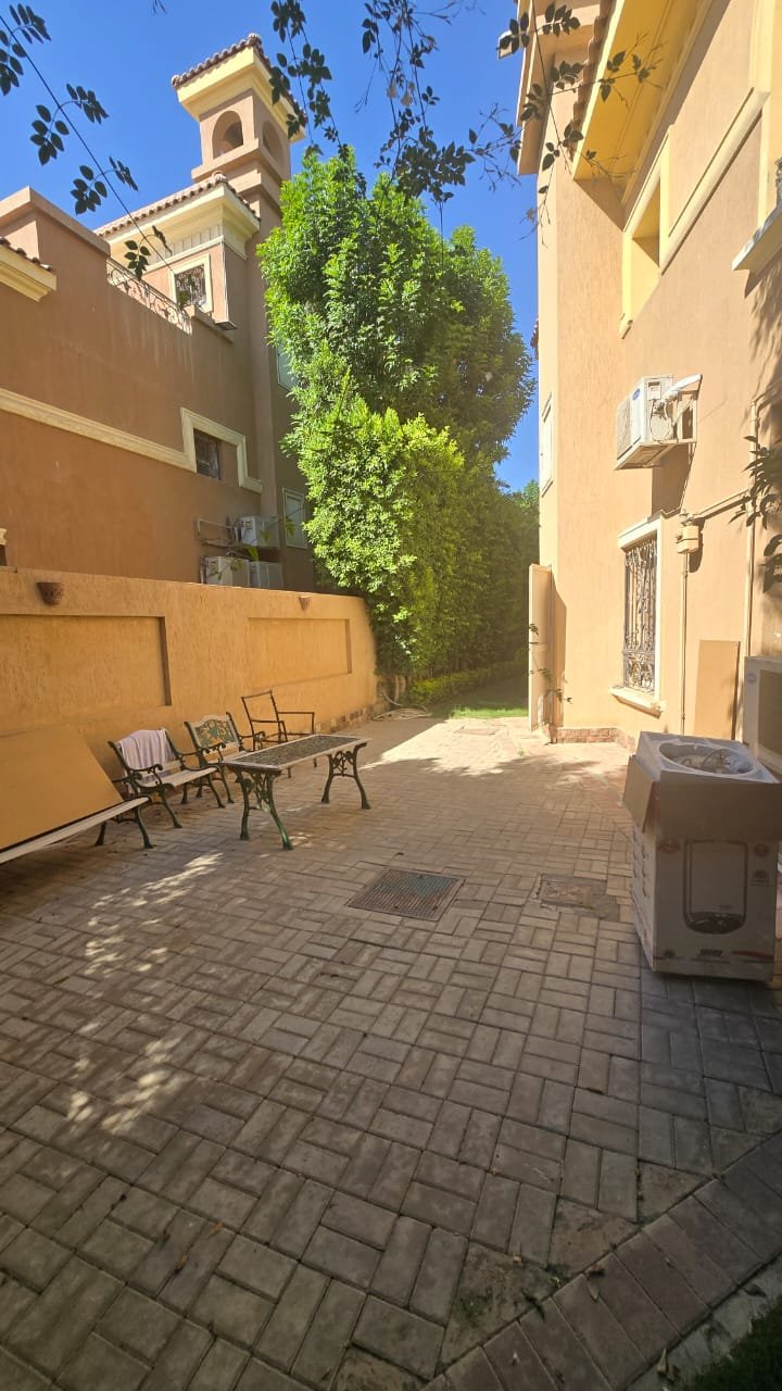 property-image-69ff13c442b9f توين هاوس 4 غرف للبيع في لا روز كومباد، القاهرة الجديدة