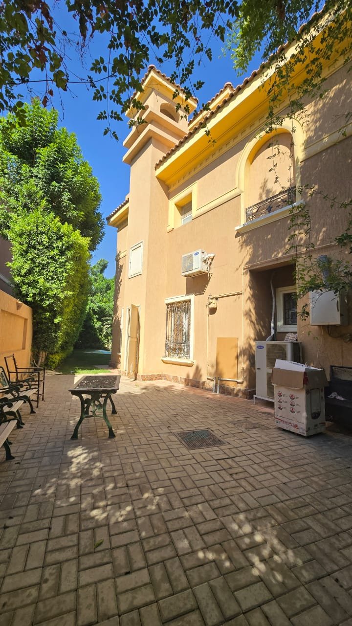 property-image-69ff13c5ebfc0 توين هاوس 4 غرف للبيع في لا روز كومباد، القاهرة الجديدة