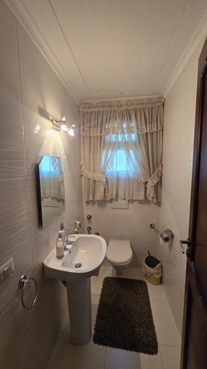 property-image-69ff13cb493b8 توين هاوس 4 غرف للبيع في لا روز كومباد، القاهرة الجديدة