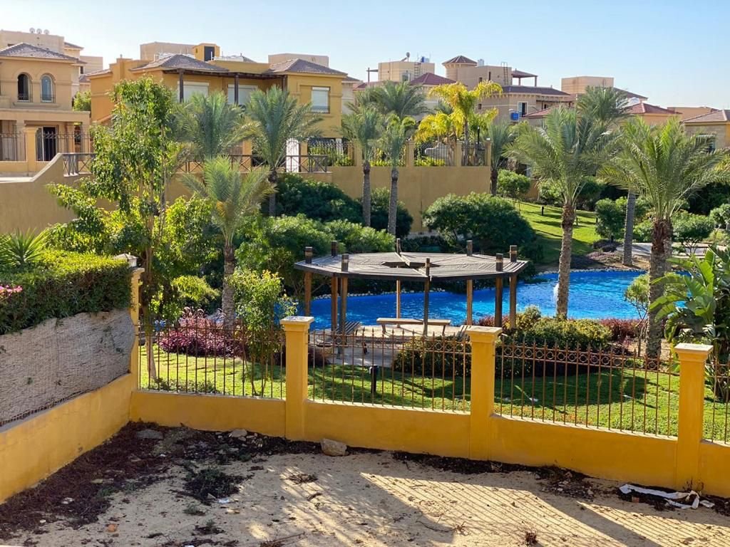 فيلا 4 غرف للبيع في جاردينيا سبرينجز، القاهرة الجديدة