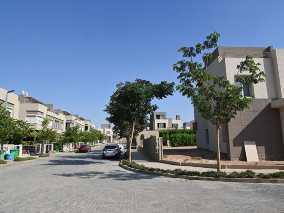 فيلا للبيع في Palm Valley 6 أكتوبر بتشطيب نصيف