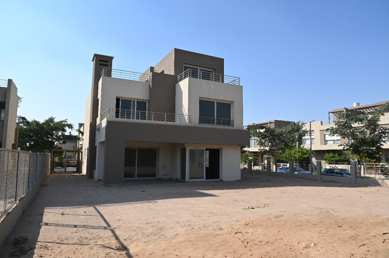 property-image-69ffca97bbdcf فيلا 6 غرف للبيع في بالم فالي، السادس من أكتوبر